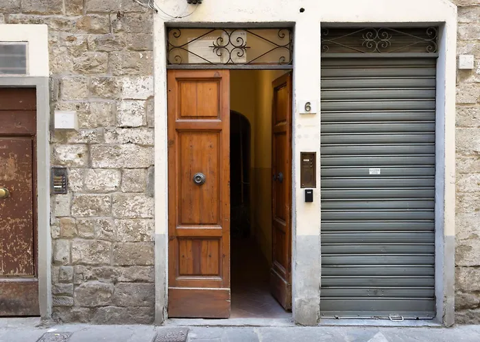 Tornabuoni - In Old Town Center Firenze